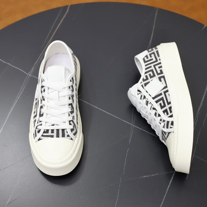 Givenchy Sneakers